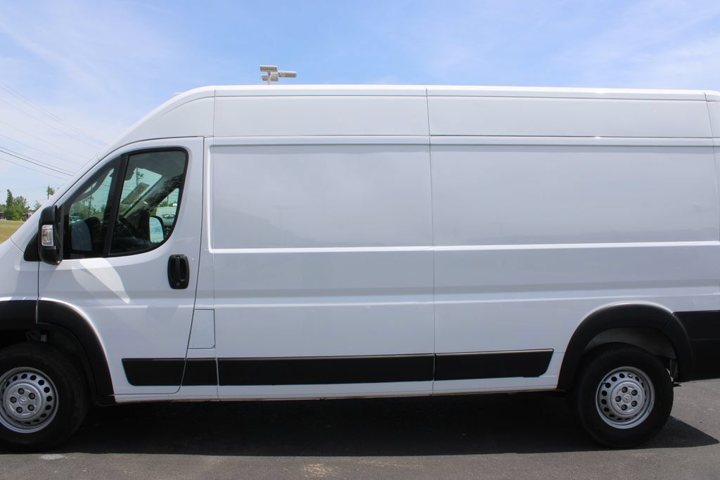 Used 2024 RAM ProMaster 2500 w/ Convenience Group FWD image 6