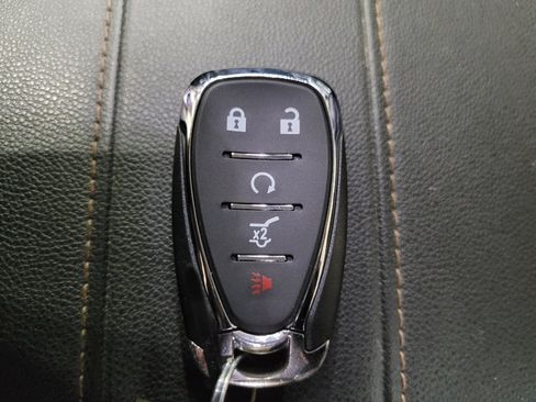 Used 2019 Chevrolet Traverse LT AWD/4WD image 32