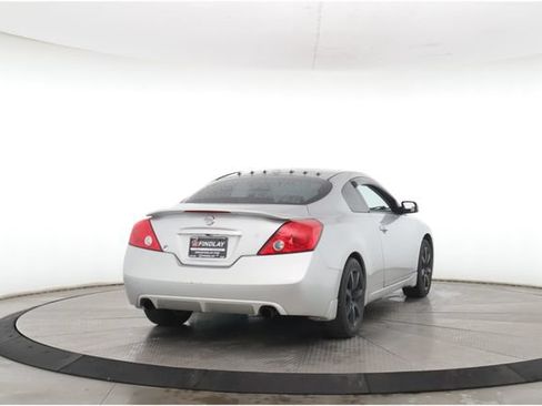 Used 2011 Nissan Altima 2.5 S w/ 2.5S Premium Pkg FWD image 7