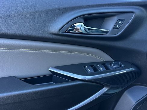 New 2026 Chevrolet Trax ACTIV w/ Driver Confidence Package image 11