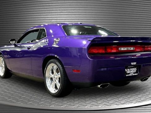 Used 2013 Dodge Challenger R/T RWD image 4