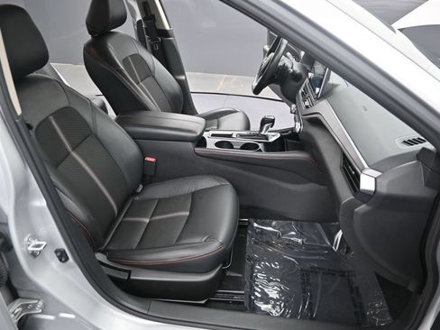 Used 2024 Nissan Altima 2.5 SR FWD image 27