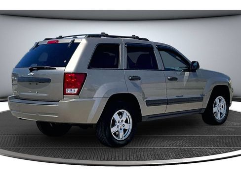 Used 2005 Jeep Grand Cherokee Laredo AWD/4WD image 18