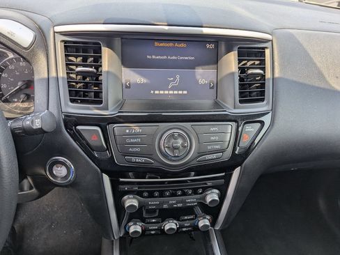 Used 2019 Nissan Pathfinder S FWD image 15