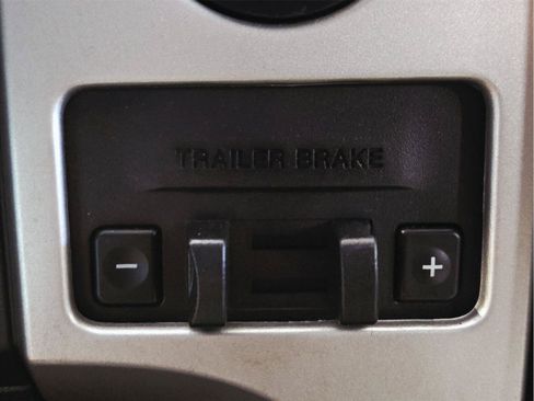 Used 2013 Ford F150 XLT w/ Luxury Equipment Group AWD/4WD image 18