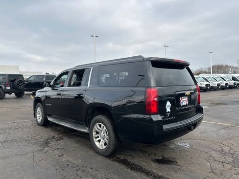Used 2015 Chevrolet Suburban LT image 6