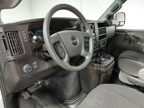 Used 2024 GMC Savana 2500 w/ Driver Convenience Package image 19