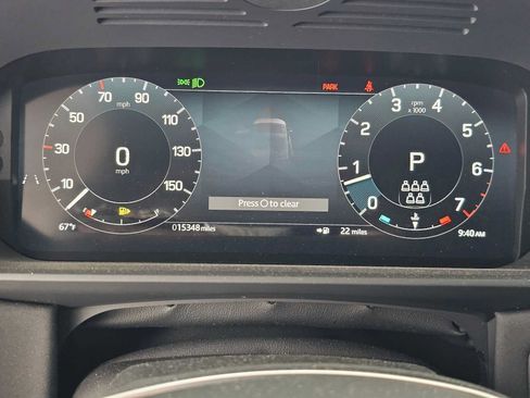 Used 2025 Land Rover Discovery S AWD/4WD image 23