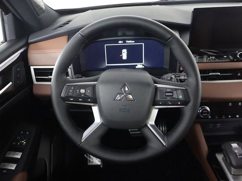 New 2025 Mitsubishi Outlander SEL image 46