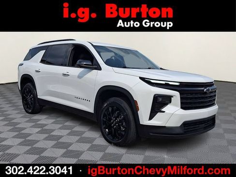 Certified 2025 Chevrolet Traverse LT w/ Midnight/Sport Edition FWD image 1