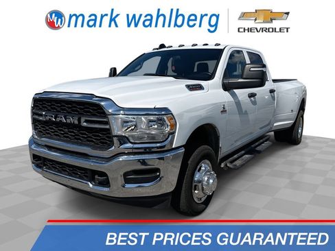 Used 2024 RAM 3500 Tradesman w/ Chrome Appearance Group AWD/4WD image 1