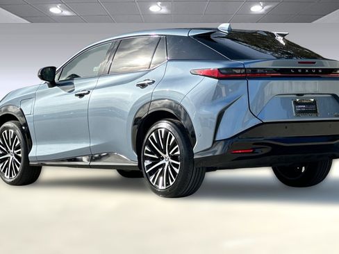 Used 2023 Lexus RZ 450e Premium image 3