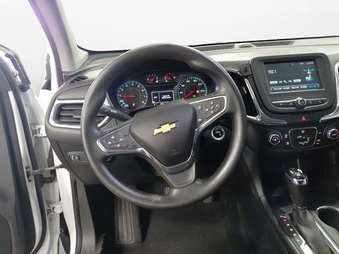 Used 2018 Chevrolet Equinox LT FWD image 12