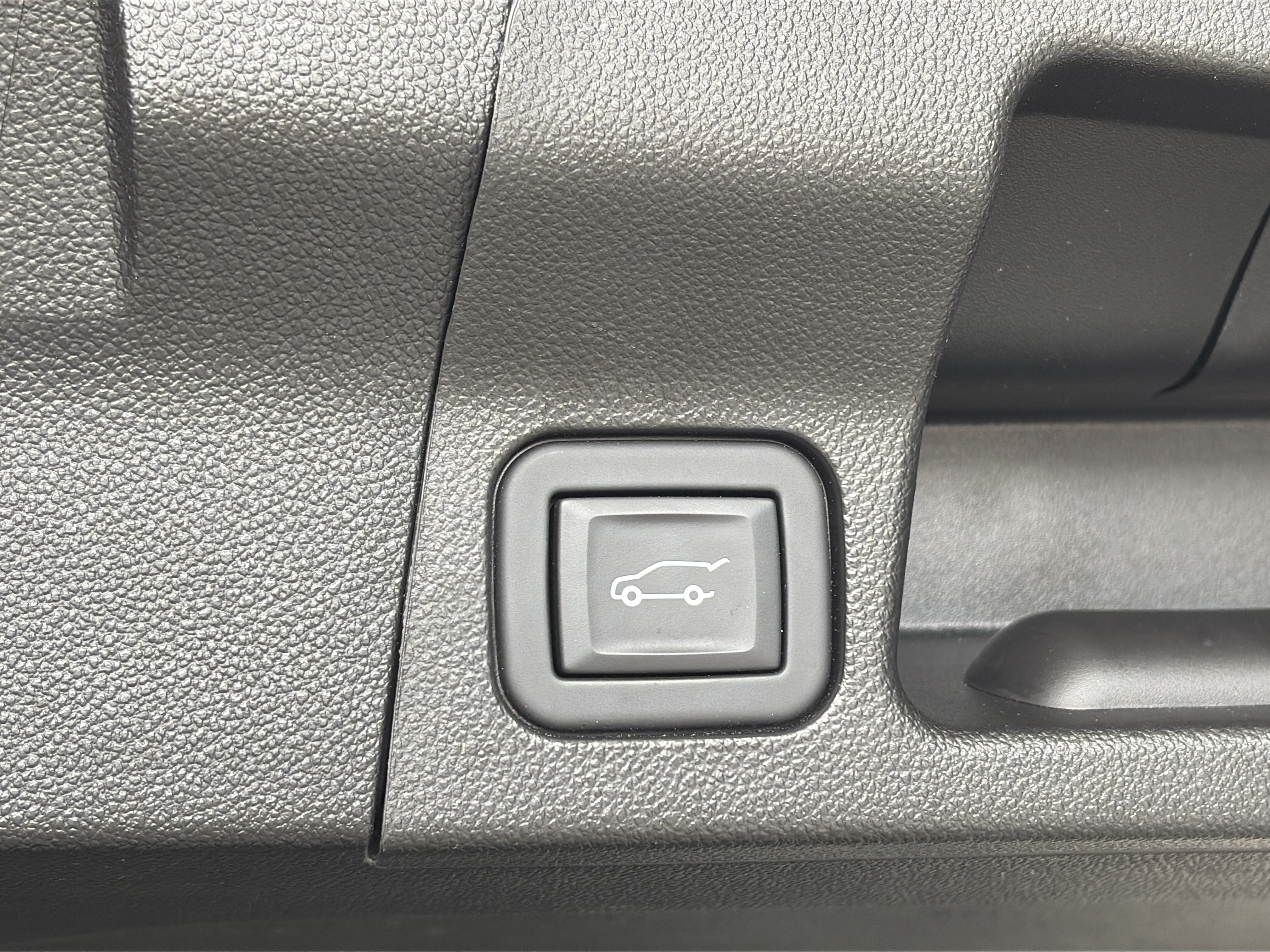 Certified 2023 GMC Acadia SLT AWD/4WD image 16