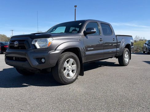Used 2015 Toyota Tacoma 4x4 Double Cab w/ TRD Sport Package image 14