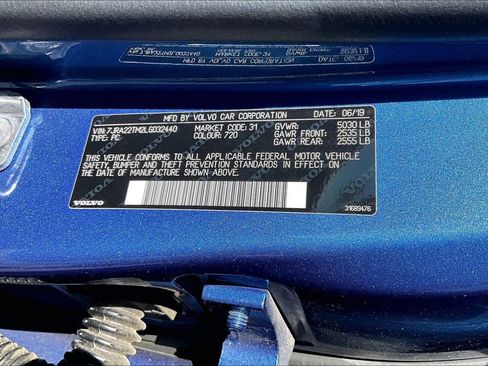 Used 2020 Volvo S60 T6 R-Design image 14