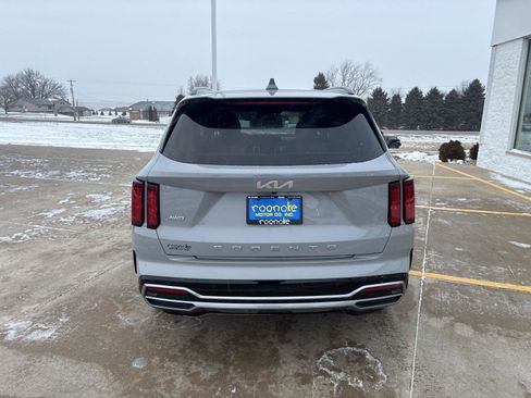 Used 2022 Kia Sorento SX image 5