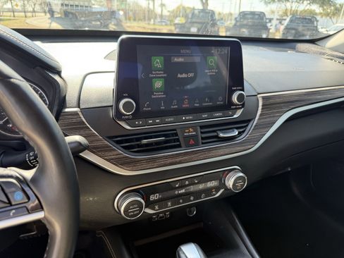 Used 2019 Nissan Altima 2.5 Platinum image 19