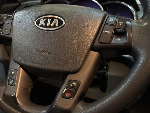 Used 2012 Kia Sorento LX w/ Convenience Pkg image 21