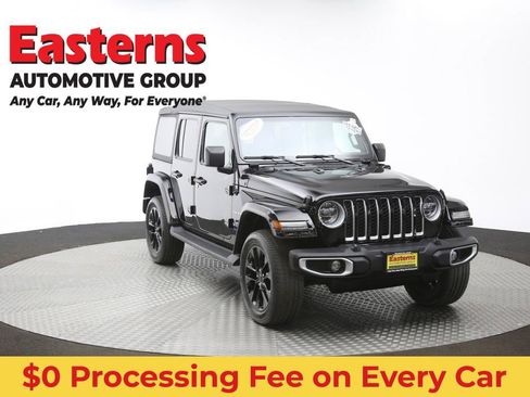 Used 2021 Jeep Wrangler Unlimited Sahara w/ Cold Weather Group AWD/4WD image 51