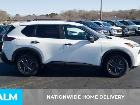 Used 2023 Nissan Rogue S image 4