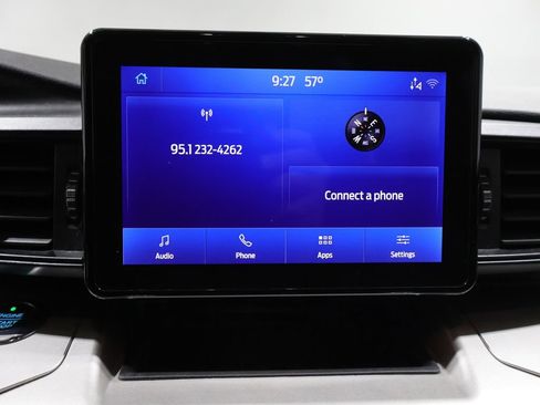 Used 2020 Ford Explorer XLT AWD/4WD image 24
