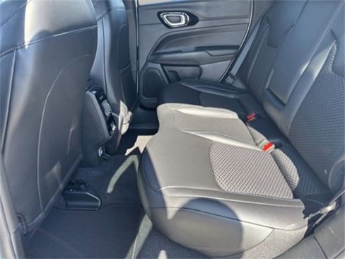 New 2026 Jeep Compass Latitude image 19