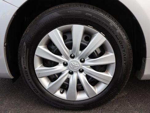 Used 2012 Toyota Corolla LE image 43