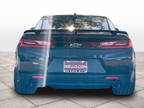 Used 2017 Chevrolet Camaro SS image 7