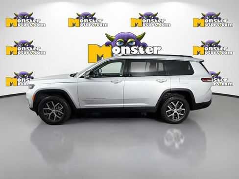 Used 2024 Jeep Grand Cherokee L Limited AWD/4WD image 8