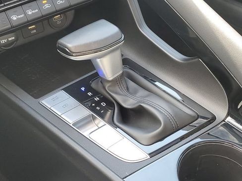 Used 2023 Hyundai Elantra Limited FWD image 22
