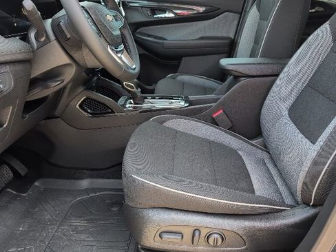 New 2026 Chevrolet TrailBlazer LT w/ Convenience Package FWD image 11