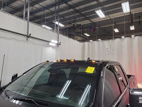 Used 2024 GMC Sierra 2500 Denali w/ Denali Reserve Package image 16