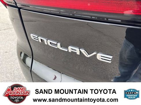 Used 2025 Buick Enclave Preferred image 10