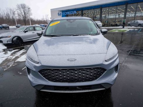 Used 2022 Ford Escape SE w/ Convenience Package image 2