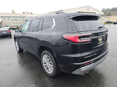 Used 2025 GMC Acadia Denali w/ LPO, Floor Liner Package image 5