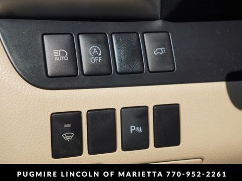 Used 2018 Toyota Highlander Limited FWD image 27