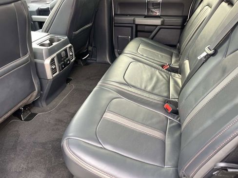 Used 2022 Ford F250 Platinum image 17
