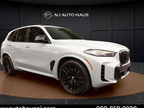 Used 2024 BMW X5 M60i AWD/4WD image 1