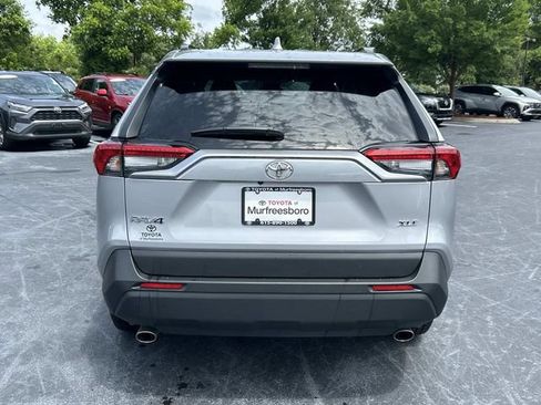 Used 2025 Toyota RAV4 XLE FWD image 5