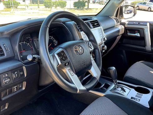 Used 2024 Toyota 4Runner SR5 image 15