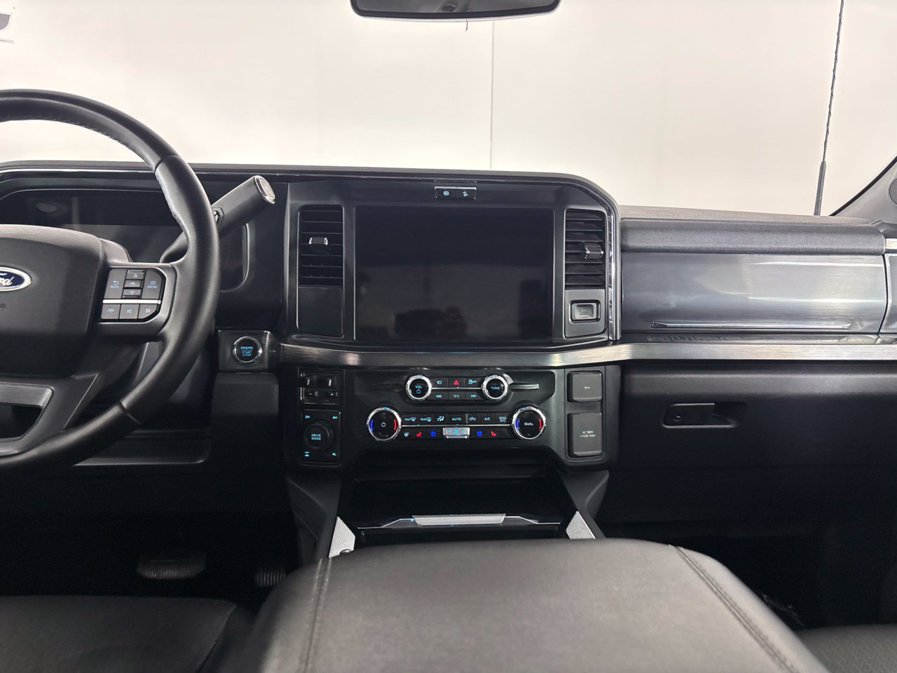 Used 2025 Ford F250 Lariat w/ Chrome Package AWD/4WD image 21