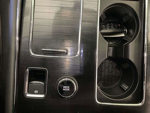 Used 2025 Lincoln Aviator 2WD image 25