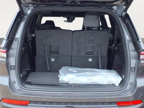 New 2025 Jeep Grand Cherokee L Limited w/ Trailer Tow Package AWD/4WD image 5