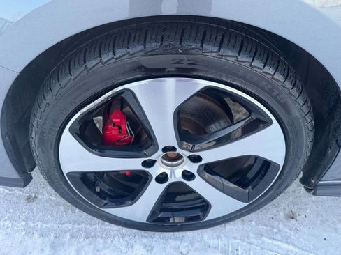 Used 2017 Volkswagen Jetta GLI image 14