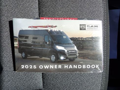 Used 2025 RAM ProMaster 2500 w/ U-Haul Equipment Group FWD image 35