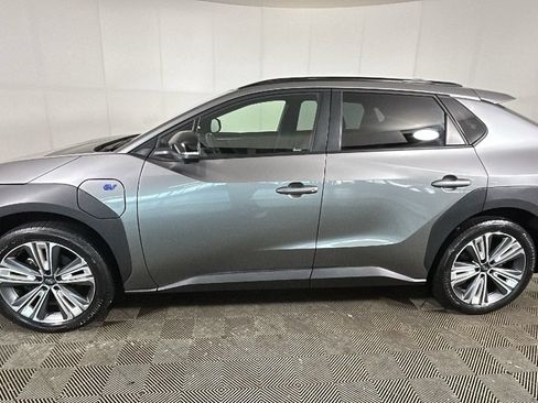 Used 2023 Subaru Solterra AWD image 6