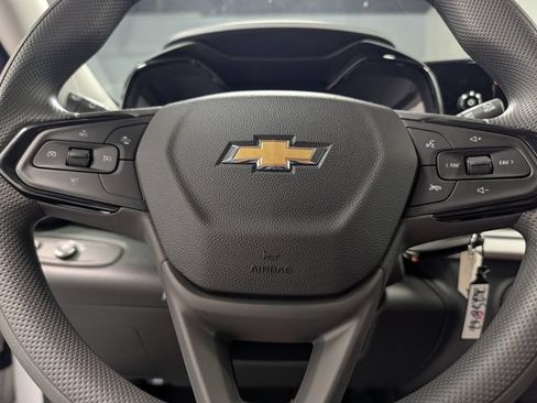 New 2026 Chevrolet Trax LS w/ LS Convenience Package FWD image 17