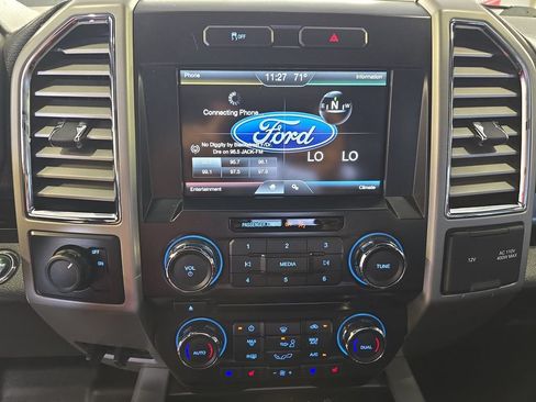 Used 2015 Ford F150 Lariat RWD image 23