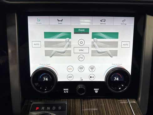 Used 2019 Land Rover Range Rover HSE image 21